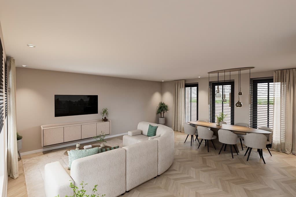 Ruime woonkamer met zitgedeelte, eettafel en meubels in neutrale kleuren, grote ramen met shutters en planten.