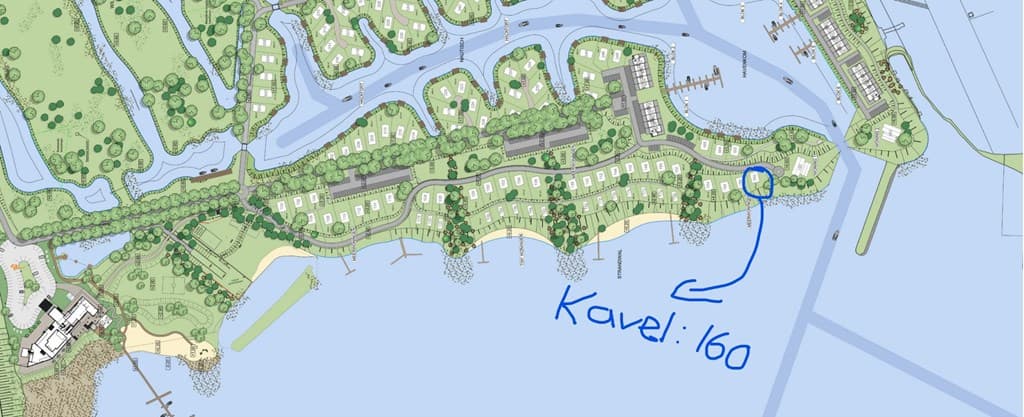 Kaart van EuroParcs De IJssel Eilanden met aanduiding van kavel 160 en omliggende groene gebieden en waterpartijen.